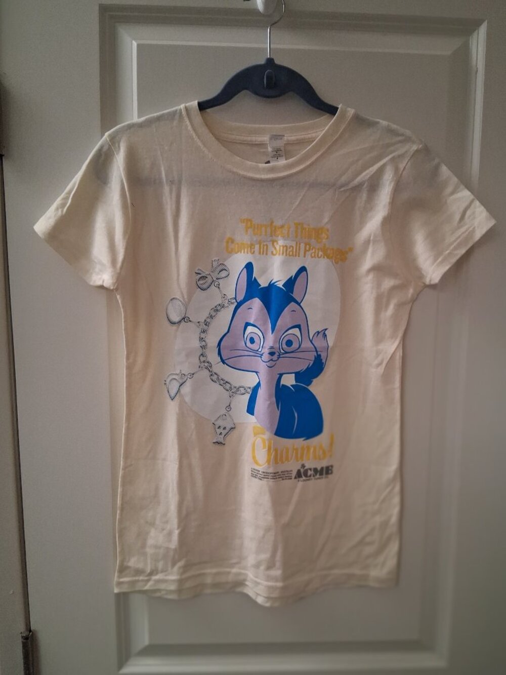 Looney Tunes Pussyfoot Purrfect Things Come in Small Packages Tee